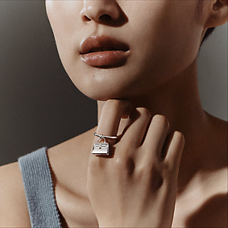 Amulettes Kelly ring | Hermès USA